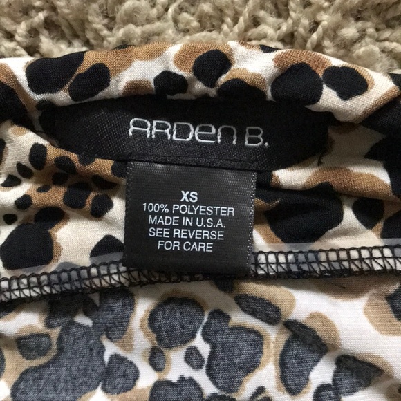 Arden B Animal Print Top - Picture 2 of 2